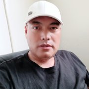 侯红伟