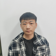 李盼