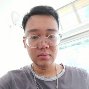 梁志坚