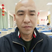 万朝洪