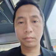 夏荣左