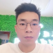 杨亚峰