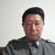 谢万国