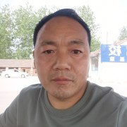 杨丙恩