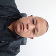 张盼