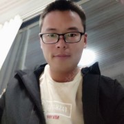 高见亮