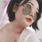 谭笑笑