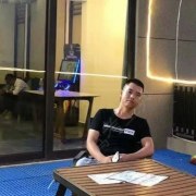钟育辉