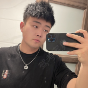 何志新