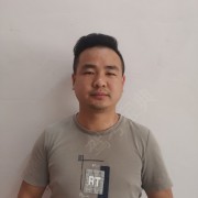 黄成