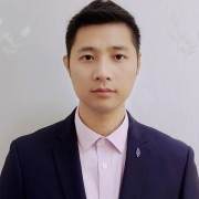 李施龙
