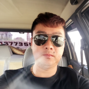 杨高龙