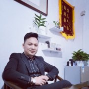 潘辉龙