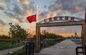 七彩阳光驾校
