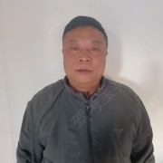 何韶峰
