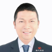 何亚平