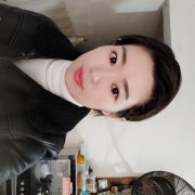 黄莉