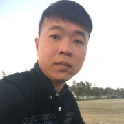 梁振臻