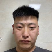 劉堃