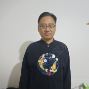 史强