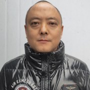 何建伟