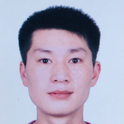 钱东伟