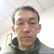 黃年飛