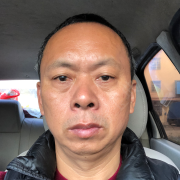 何新才
