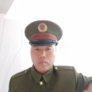 宝力格