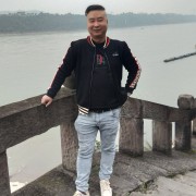 李华