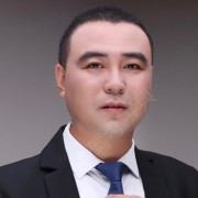 李香龙