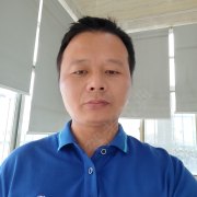 李华