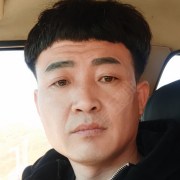 刘鹏飞