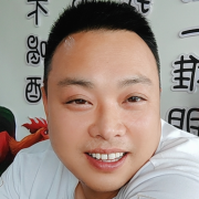 何俊青