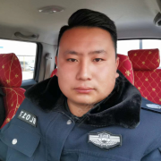 李壮龙