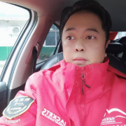 肖伟