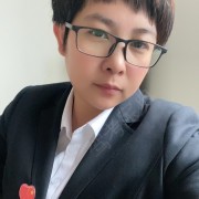杨莉