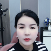李彩霞