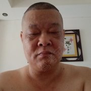 罗培新