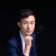 覃得明
