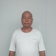 邱镜波