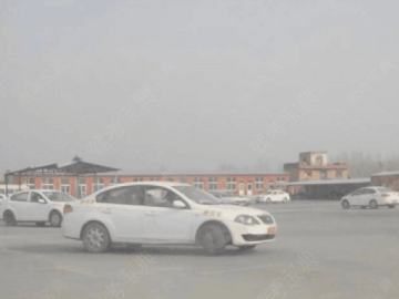 学辉驾校