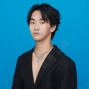 李梓彬