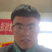 亢盼盼