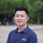 邓群