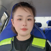 刘英