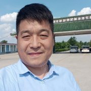 杨振伟