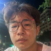 邓朋怡