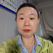 董芳