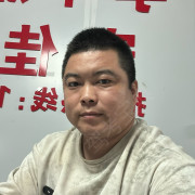刘龙伟